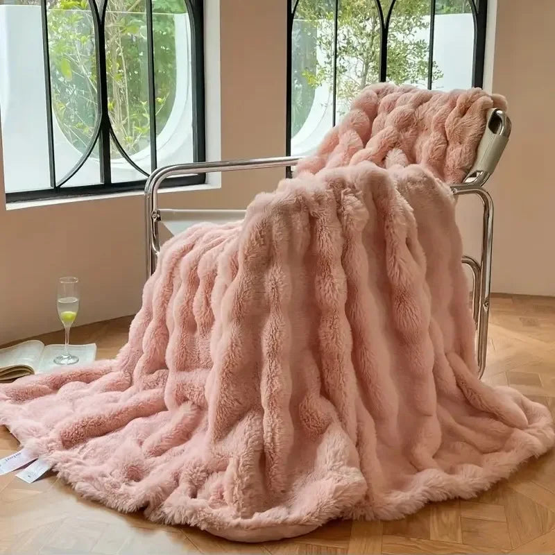 Luxury Faux Rabbit Fur Blankets for Beds Winter Fluffy Plush Throw Blanket Bedroom Sofa Cover Pillowcase Ultra Soft Bubble Throw